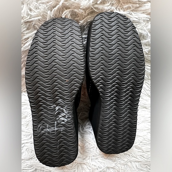 New RARE (Made in Korea) Black platform mules size 6-7 w/rose gold rhinestone. - Picture 9 of 9